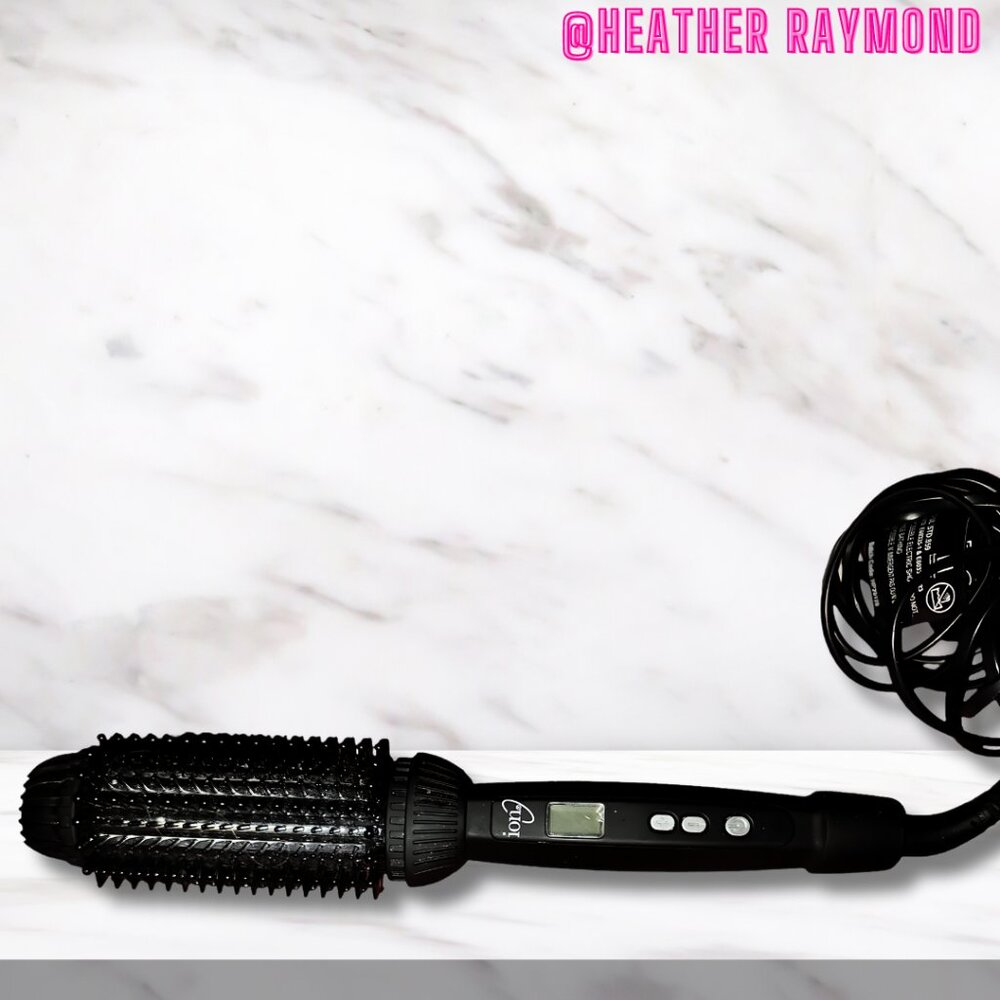 Ion Ceramic Pro Oval Brush Iron 1 1/2"